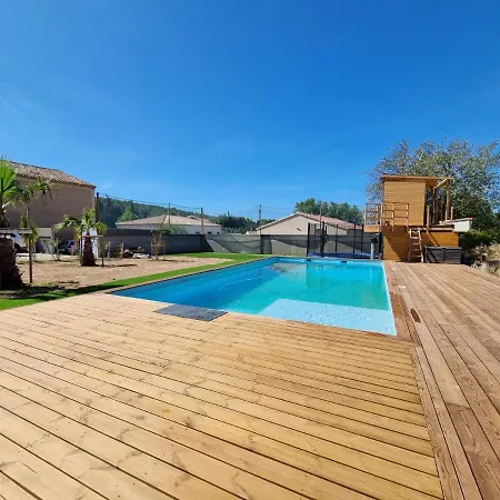 Moderna Vila